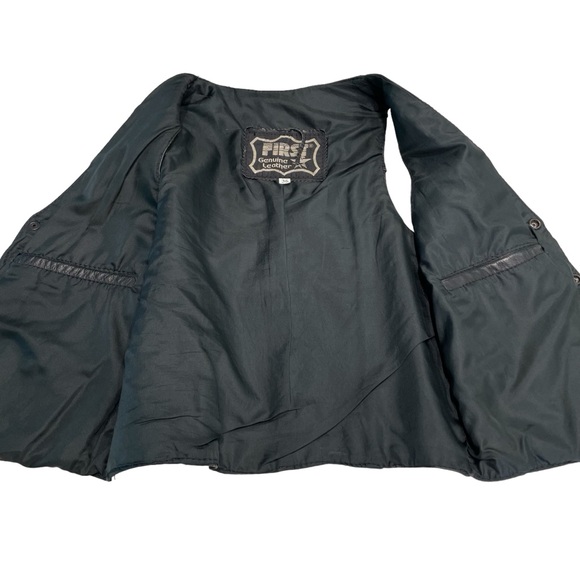 VTG First Genuine Leather Mens Sz 36 Black Leather Snap Motorcycle Vest Patina - Picture 6 of 8